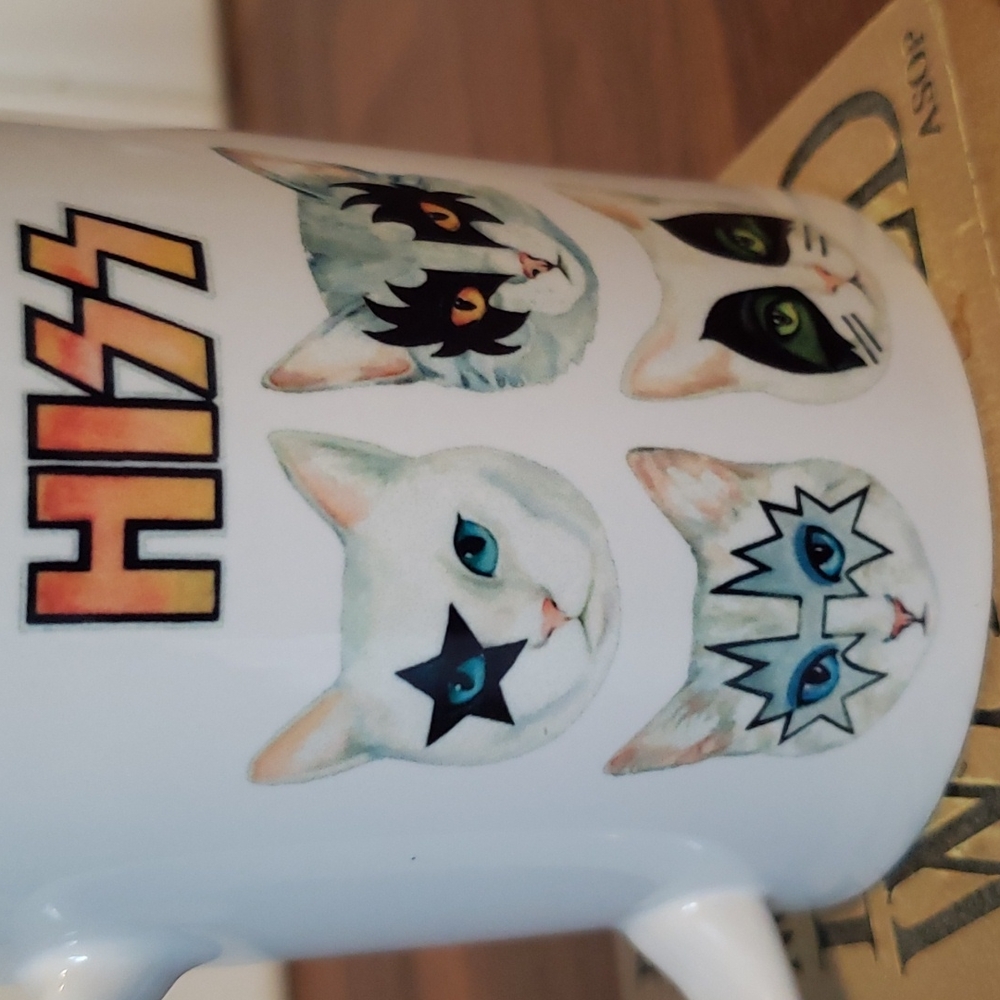 Cat Rocker Ceramic Mug - Picture 2 of 2